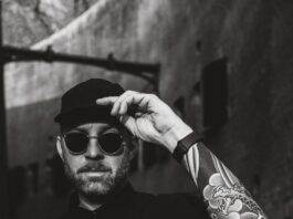 German producer and pioneer of the German DnB scene, DJ Tease brings a tribute to the late 2000s early 2010s with his new single "So Hot".