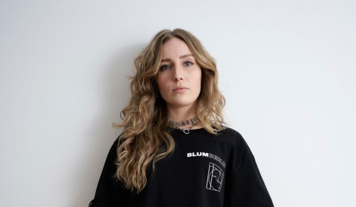 Karla Blum dropped her new Peak-Time / Driving Acid Techno banger w/ extra catchy lyrics "Bad Bitch" via UMEK's sixteenofive / 1605 Records.