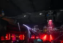 Avi Sic dropped the dark, sexy and driving Acid-tinged Tech House banger "Truth or Dare" via Force of Habit by Black Hole Recordings.