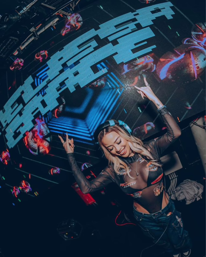 Smile Recordings unleashed Into The Dark by Melissa Grace, UNYKE & DSTN, a new 2025 Peak-Time Big Room Techno release for festival mainstage. Smile Recordings unleashed Into The Dark by Melissa Grace, UNYKE & DSTN, a new 2025 Peak-Time Big Room Techno release for festival mainstage.