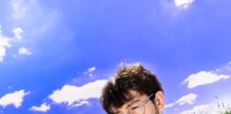 how2fly’s “Find My Grace” merges euphoric Trance energy with emotional UK Garage textures, one of 2025’s most uplifting dance moments.