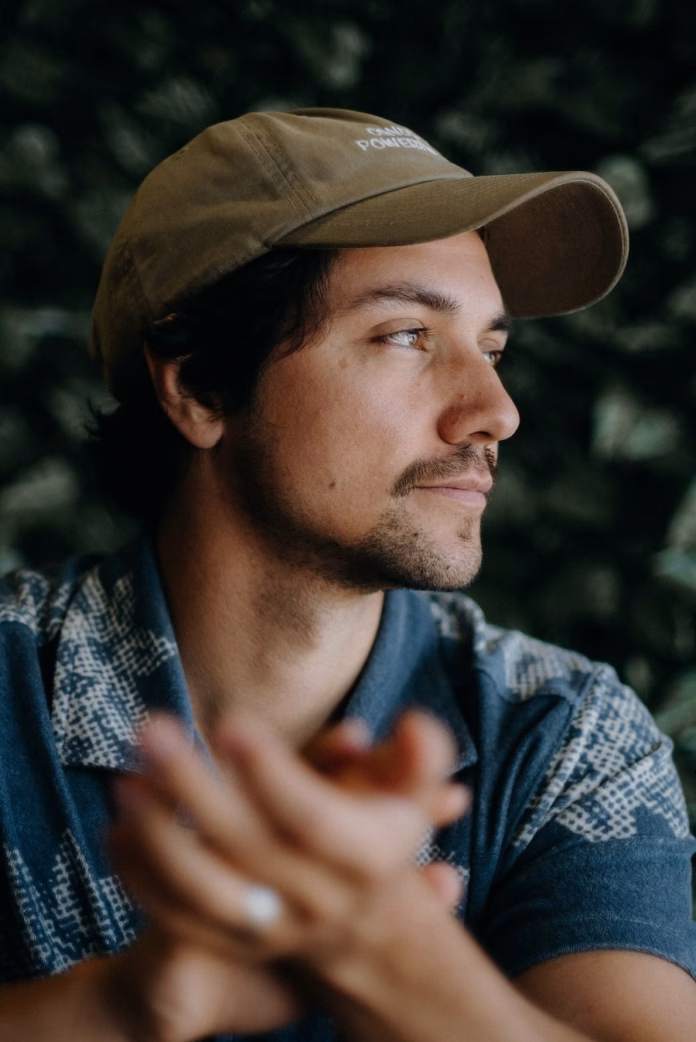 tethermind Holding On – Cinematic Electronica tethermind, electronic music artist behind Holding On