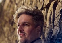 Mees Dierdorp – Echo of Essence Blends House, Poetry and Strings Mees Dierdorp for his Echo of Essence album